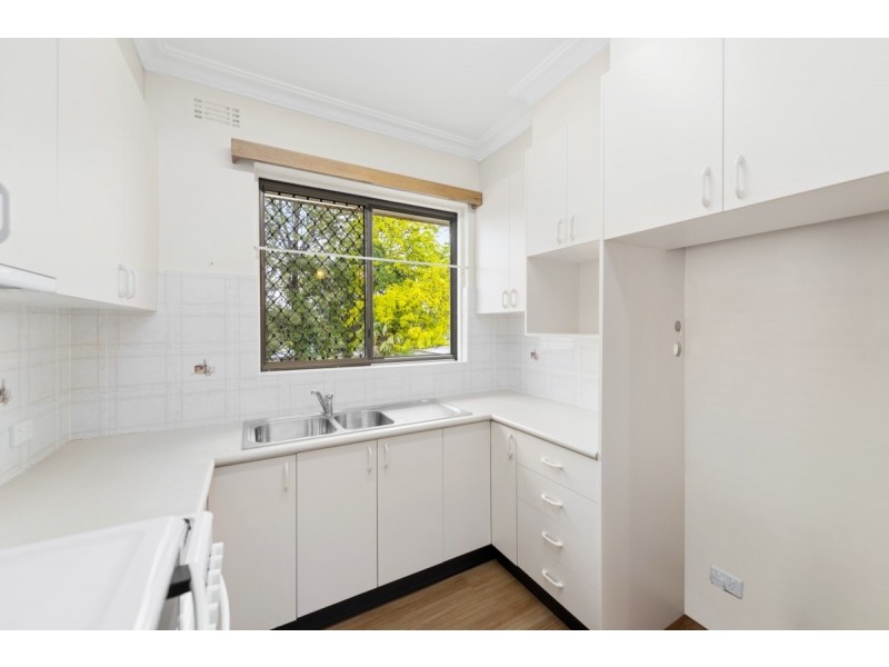 63 Thorpe Avenue, Queanbeyan NSW 2620