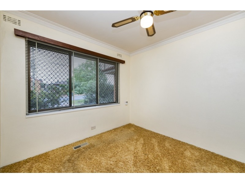 63 Thorpe Avenue, Queanbeyan NSW 2620