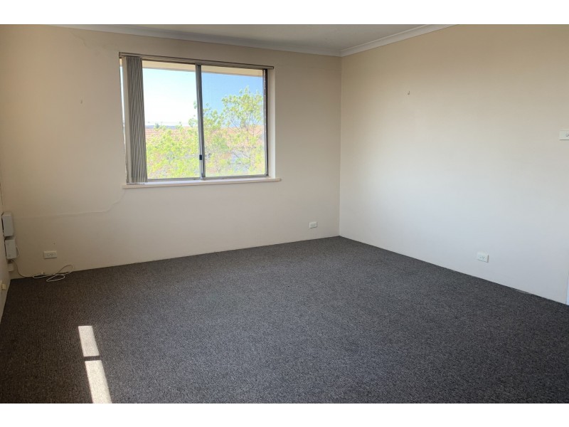 3/15 Crest Road, Queanbeyan NSW 2620