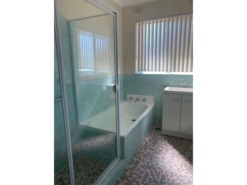 58 Elizabeth Crescent, Queanbeyan NSW 2620