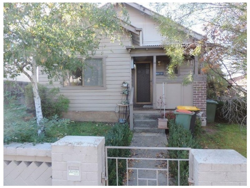 29 Surveyor Street, Queanbeyan NSW 2620