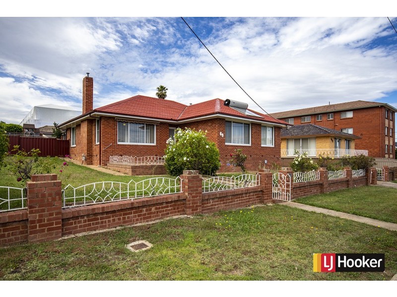 69 Macquoid Street, Queanbeyan NSW 2620