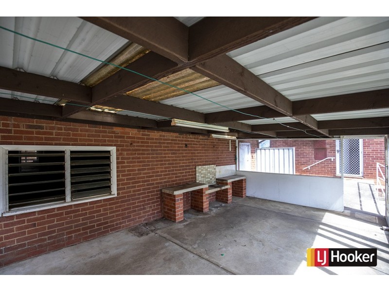 69 Macquoid Street, Queanbeyan NSW 2620