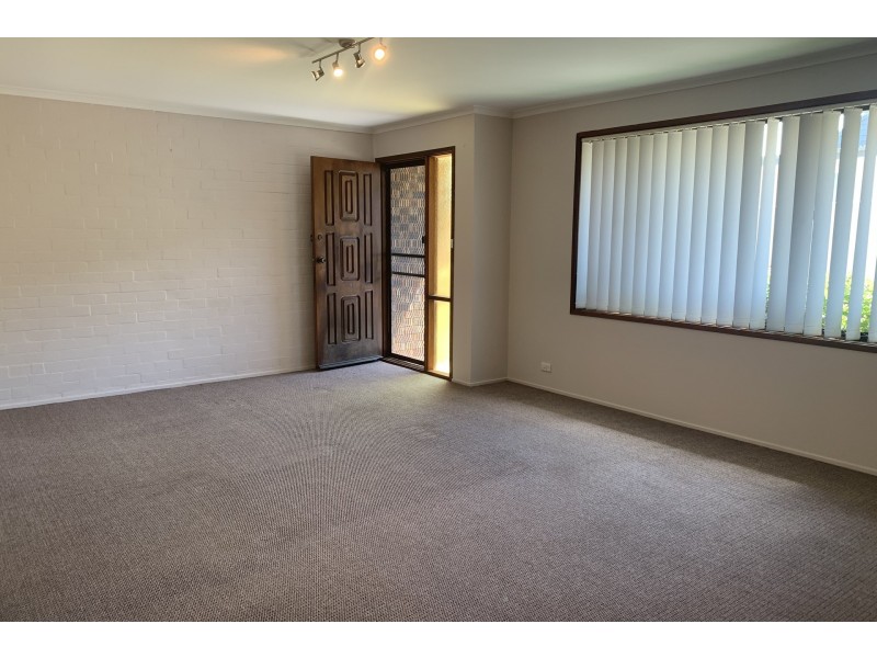 1/63 Macquoid Street, Queanbeyan NSW 2620