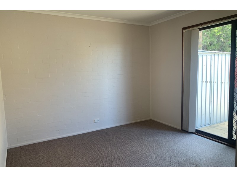 1/63 Macquoid Street, Queanbeyan NSW 2620