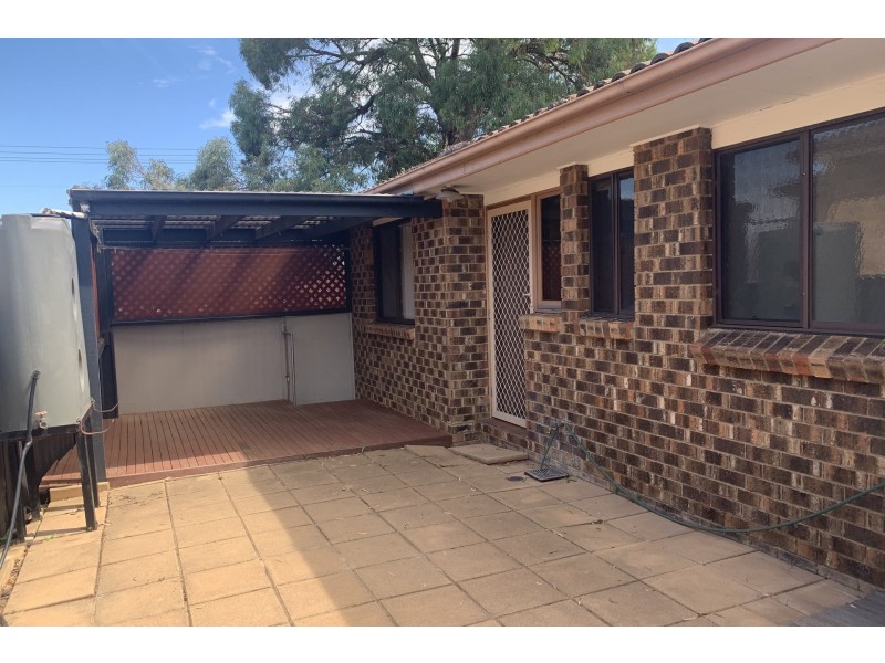 1/63 Macquoid Street, Queanbeyan NSW 2620