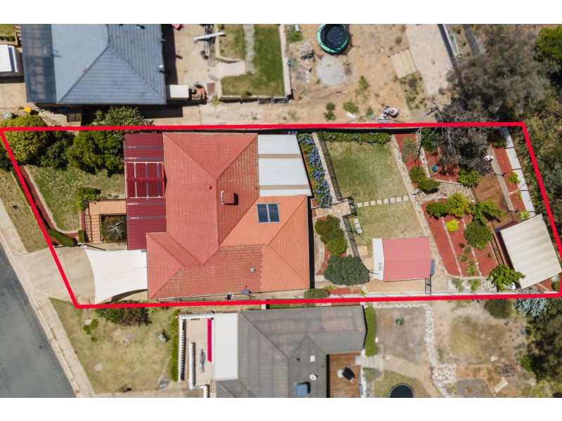 42 Elizabeth Crescent, Queanbeyan East NSW 2620