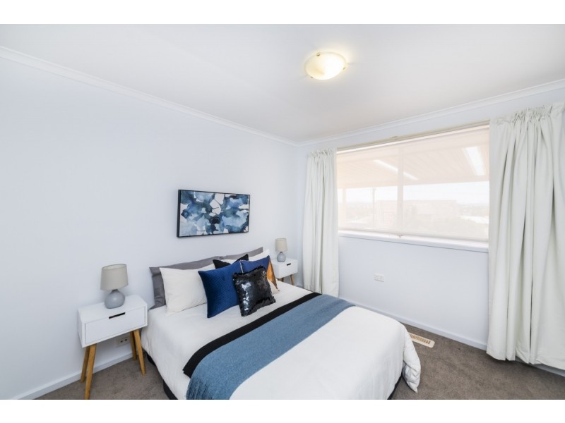 42 Elizabeth Crescent, Queanbeyan East NSW 2620