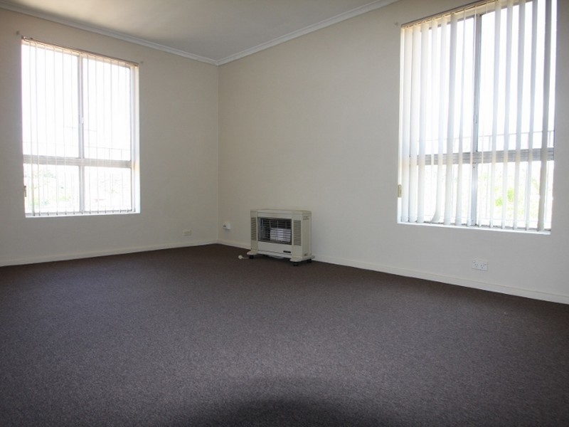 4/21 Blackall Avenue, Queanbeyan NSW 2620