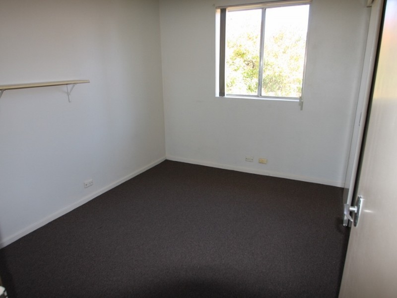 4/21 Blackall Avenue, Queanbeyan NSW 2620