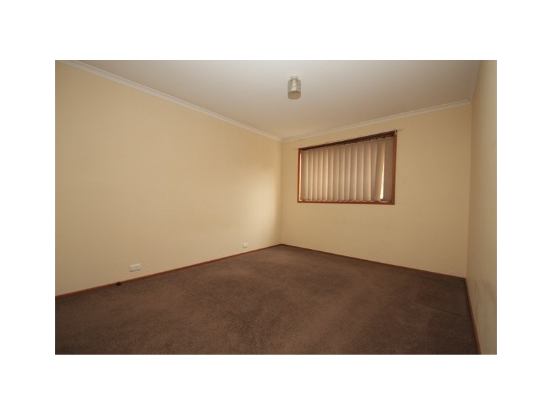 6/40-42 Crest Park Parade, Queanbeyan NSW 2620