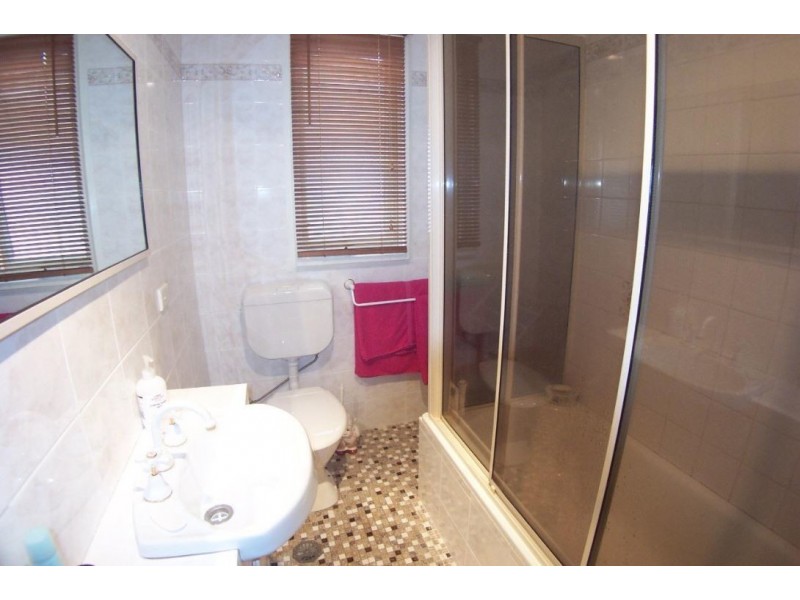 12 Banksia Crescent, Karabar NSW 2620