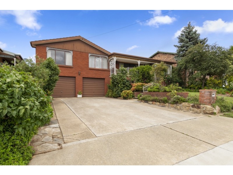 13 Stuart Street, Crestwood NSW 2620