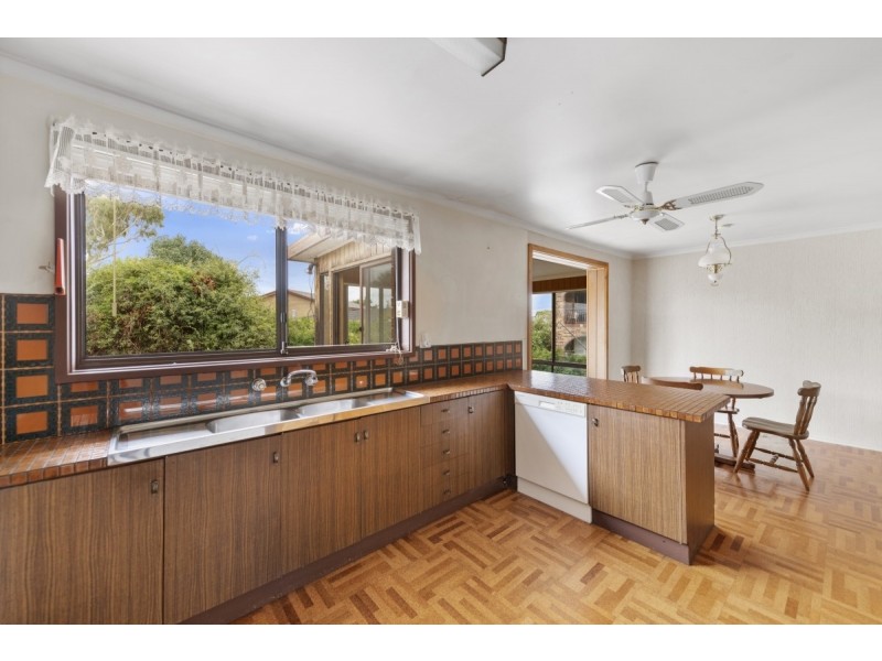 13 Stuart Street, Crestwood NSW 2620