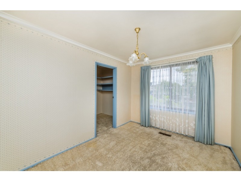 13 Stuart Street, Crestwood NSW 2620