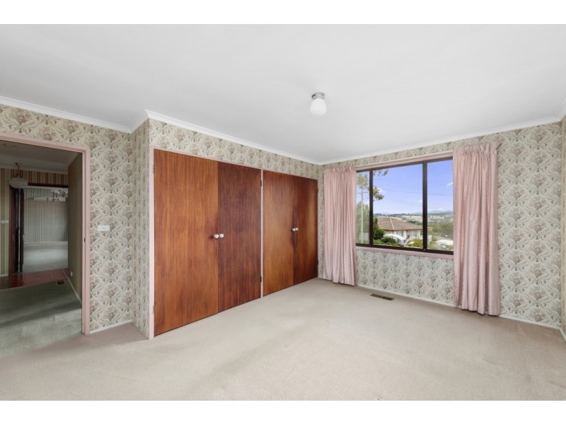 13 Stuart Street, Crestwood NSW 2620
