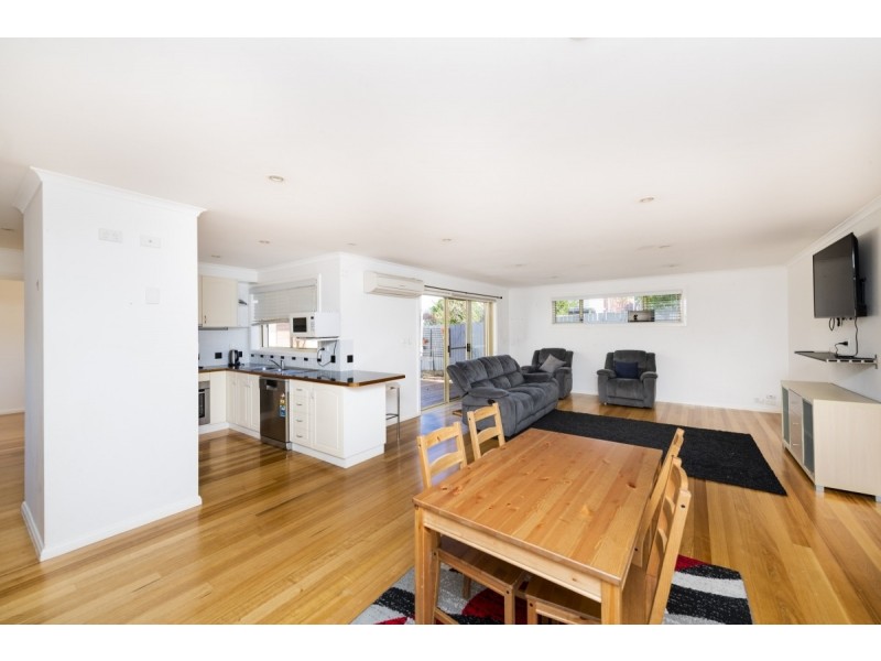2/31 Ross Road, Queanbeyan NSW 2620