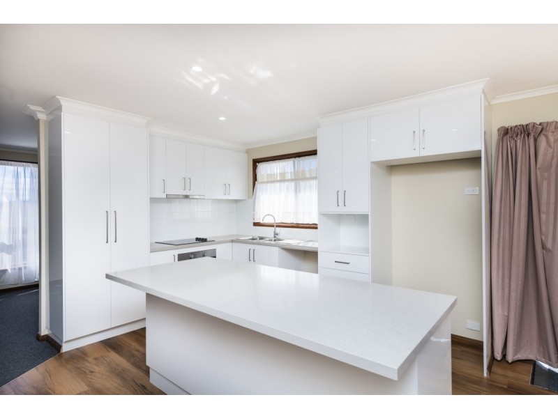 18 Hakea Street, Queanbeyan NSW 2620