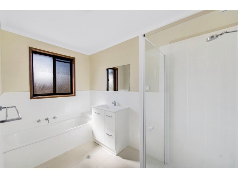 18 Hakea Street, Queanbeyan NSW 2620