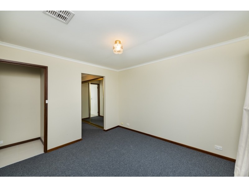 18 Hakea Street, Queanbeyan NSW 2620