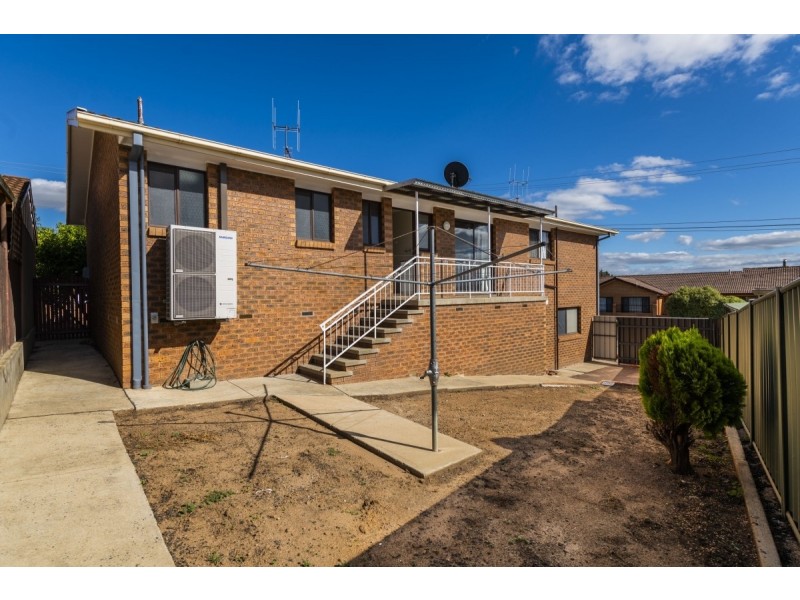 18 Hakea Street, Queanbeyan NSW 2620