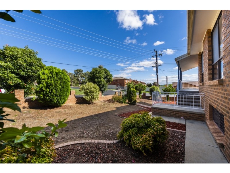 18 Hakea Street, Queanbeyan NSW 2620