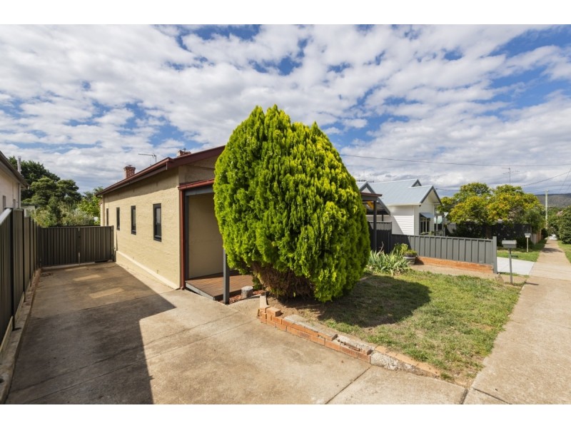 3 Hobbs Street, Queanbeyan NSW 2620