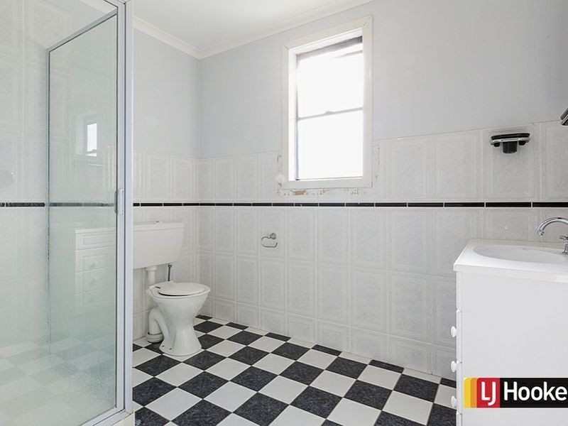 81 Uriarra Road, Queanbeyan NSW 2620