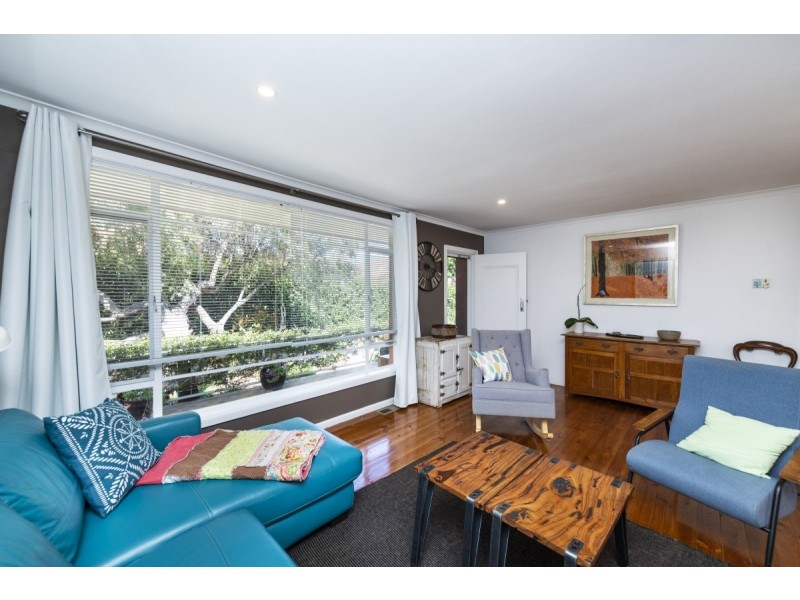 6 Davison Street, Queanbeyan NSW 2620