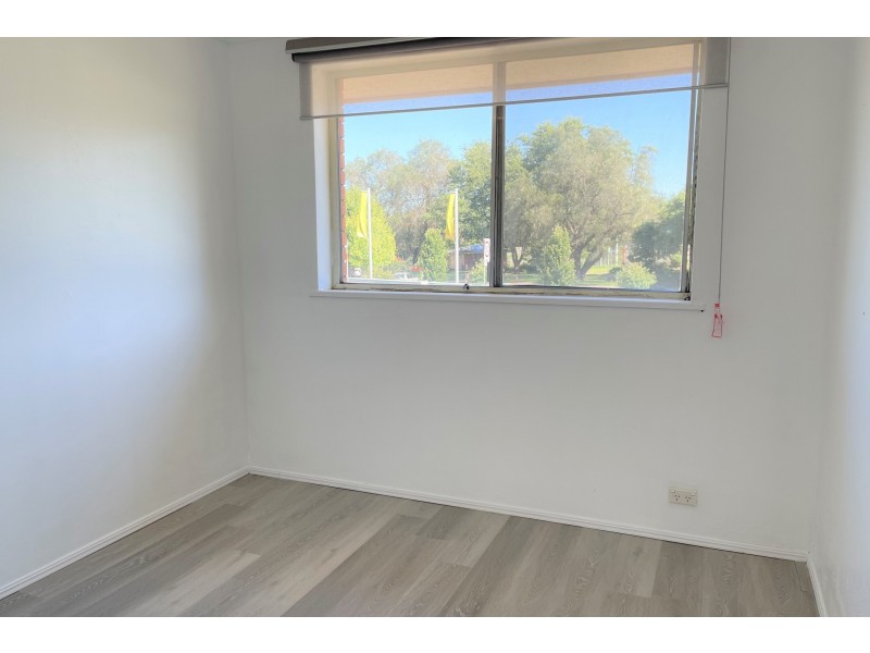 22/10 Macquoid Street, Queanbeyan NSW 2620