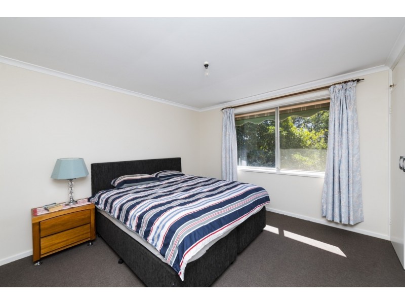 28 Bendora Avenue, Queanbeyan NSW 2620