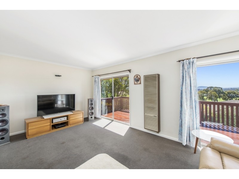 28 Bendora Avenue, Queanbeyan NSW 2620