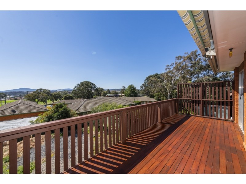 28 Bendora Avenue, Queanbeyan NSW 2620