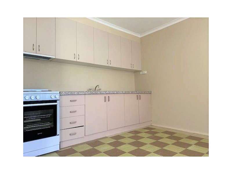 4/20 Moore Street, Queanbeyan NSW 2620