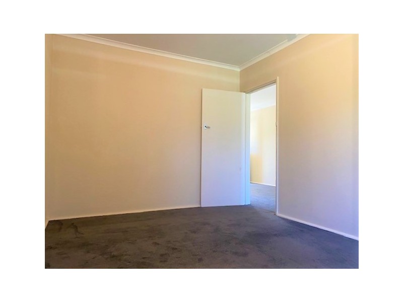 4/20 Moore Street, Queanbeyan NSW 2620