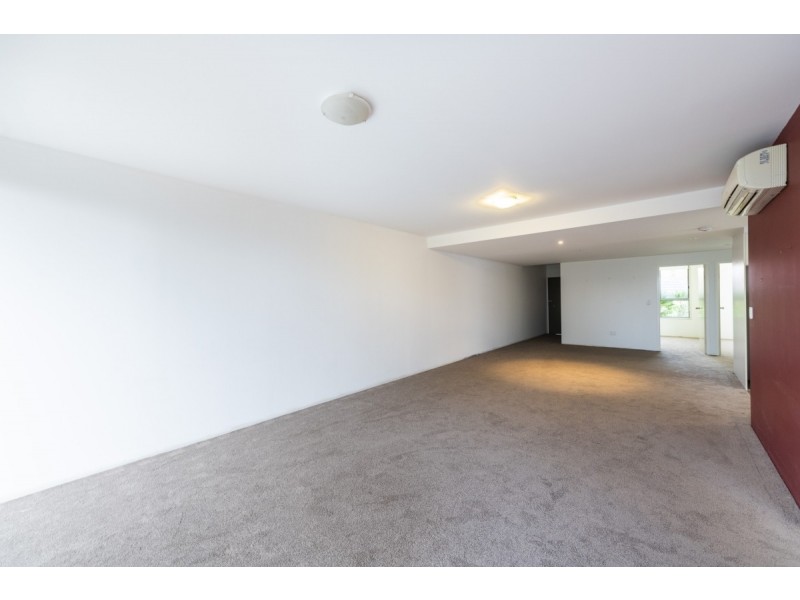 1c/17 Uriarra Road, Queanbeyan NSW 2620