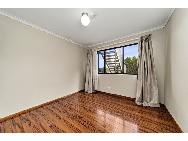 5 Elliott Street, Queanbeyan NSW 2620