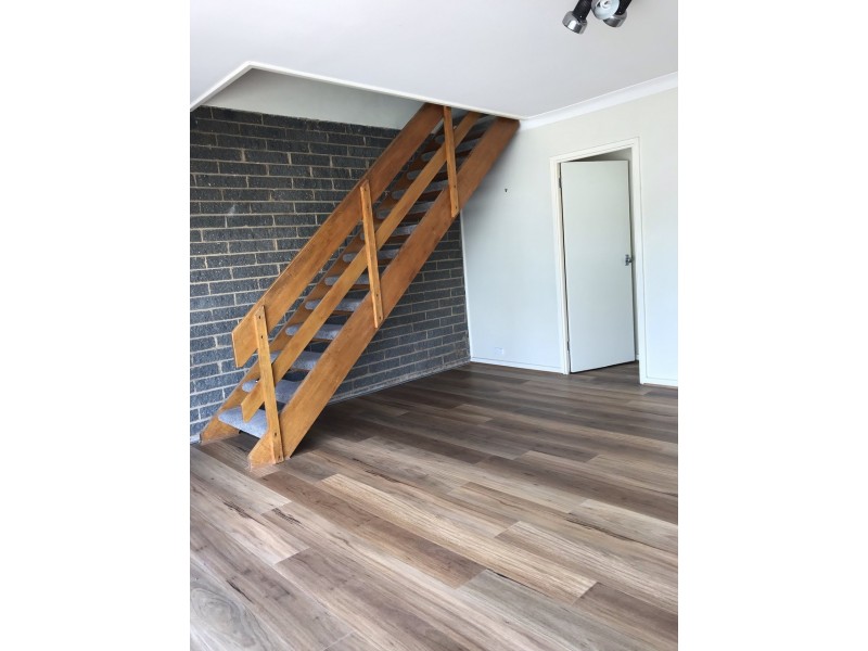6/7 Brereton Street, Queanbeyan NSW 2620