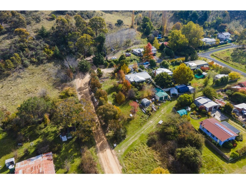 1 Beazley Street, Captains Flat NSW 2623
