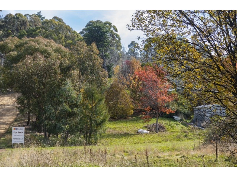 1 Beazley Street, Captains Flat NSW 2623