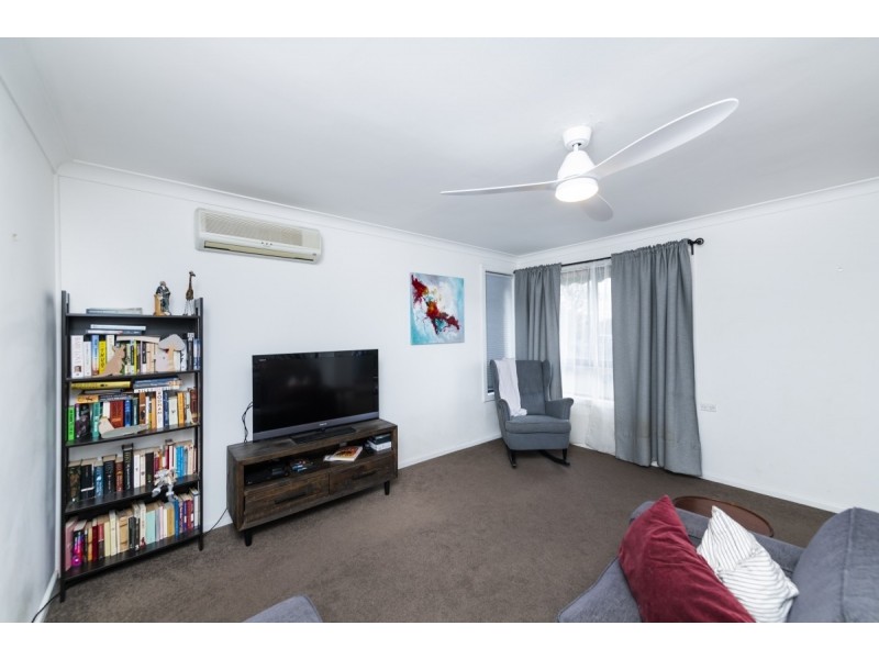 70 Crest Road, Queanbeyan NSW 2620