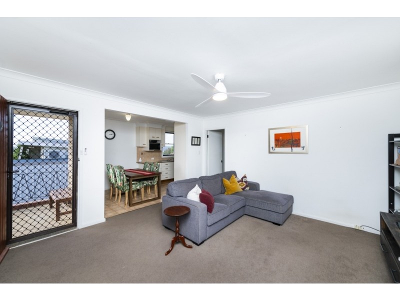 70 Crest Road, Queanbeyan NSW 2620