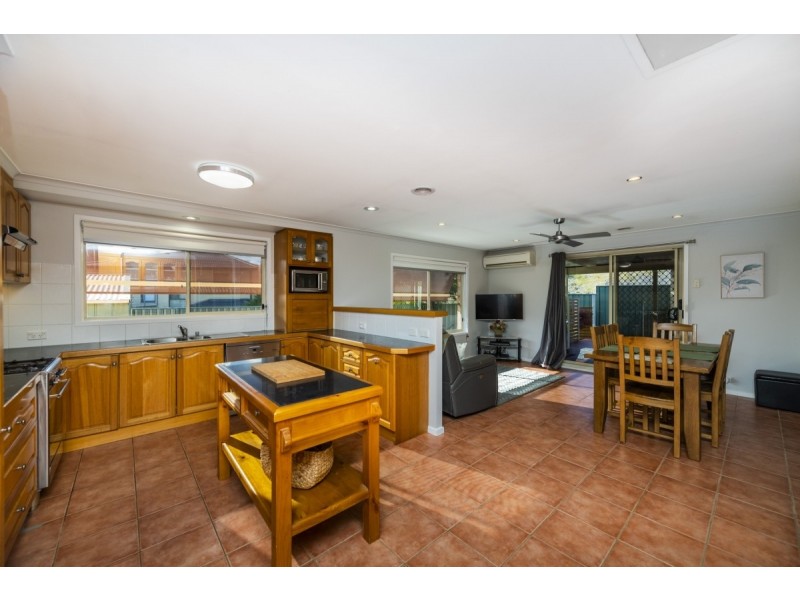 122 Barracks Flat Drive, Queanbeyan NSW 2620