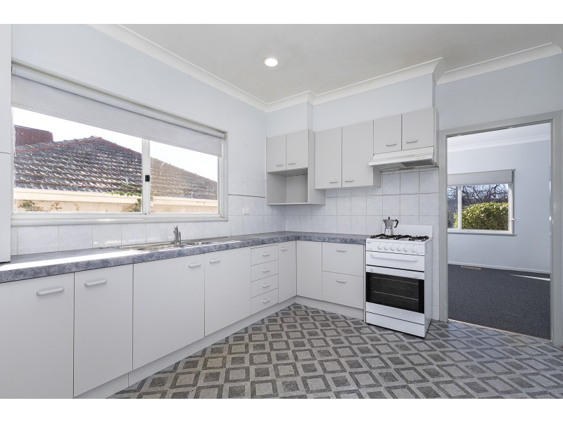 49 The Crescent, Queanbeyan NSW 2620