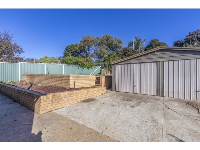 49 The Crescent, Queanbeyan NSW 2620