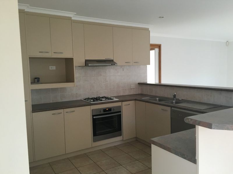 1A Nugent Close, Jerrabomberra NSW 2619