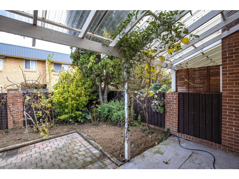 6/24 Bungendore Road, Queanbeyan NSW 2620