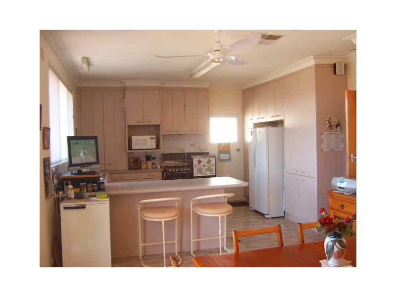 46 Agnes Avenue, Queanbeyan NSW 2620