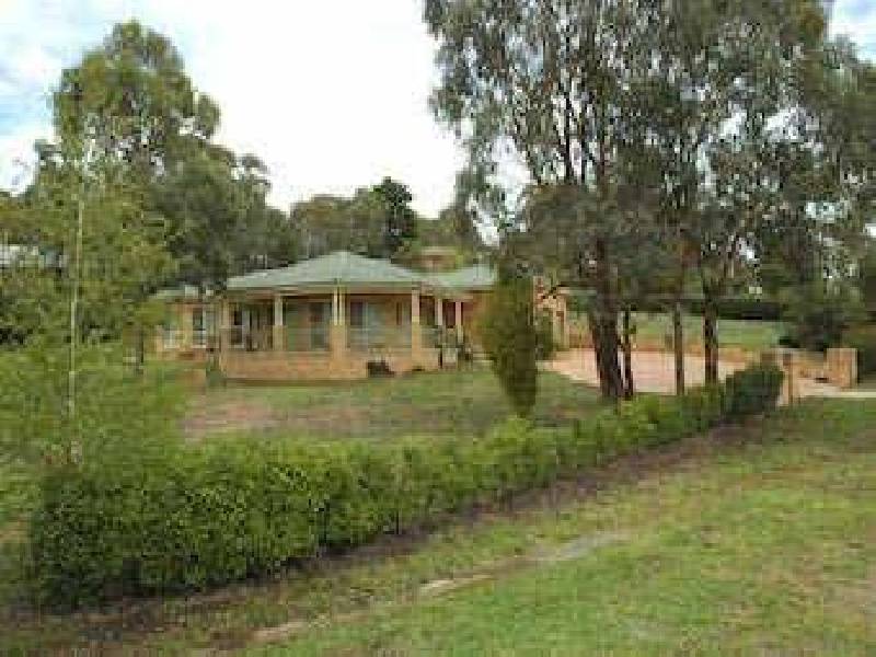 15 Taylor Place, Queanbeyan NSW 2620