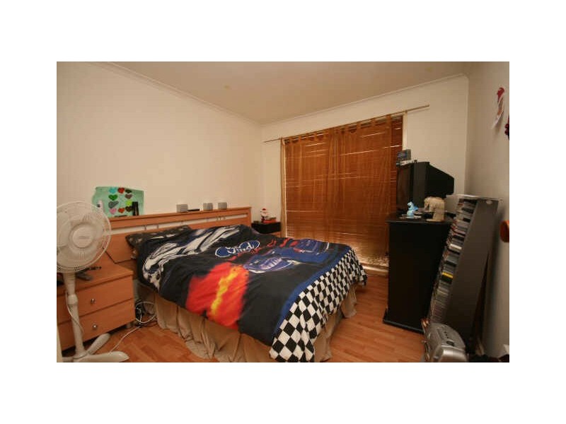 8 Swan Place, Queanbeyan NSW 2620